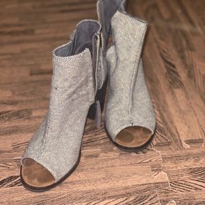 Toms peep toe booties